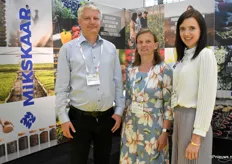 At the booth of Mikskaar Riho Alas (Chairmen), Kristel Tombak (CEO) and Ave Mailaan (Sales Manager) promoted their different kinds of peat-substrates both for propagation and re-potting. Useable both for flowering and vegetables.